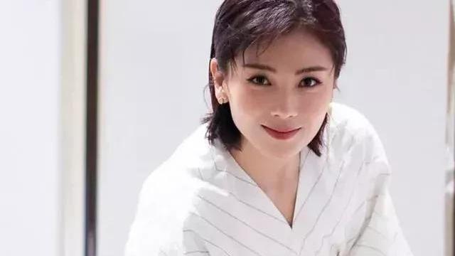 刘涛|刘涛，妩媚动人，成熟有韵味