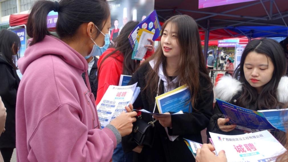 脱贫|北大教授预测，未来这三种职业将被取代，高考生不要“扎堆”报考