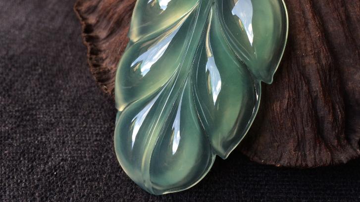 翡翠|想要投资收藏翡翠，那么就要掌握知识，知道怎么鉴别真假