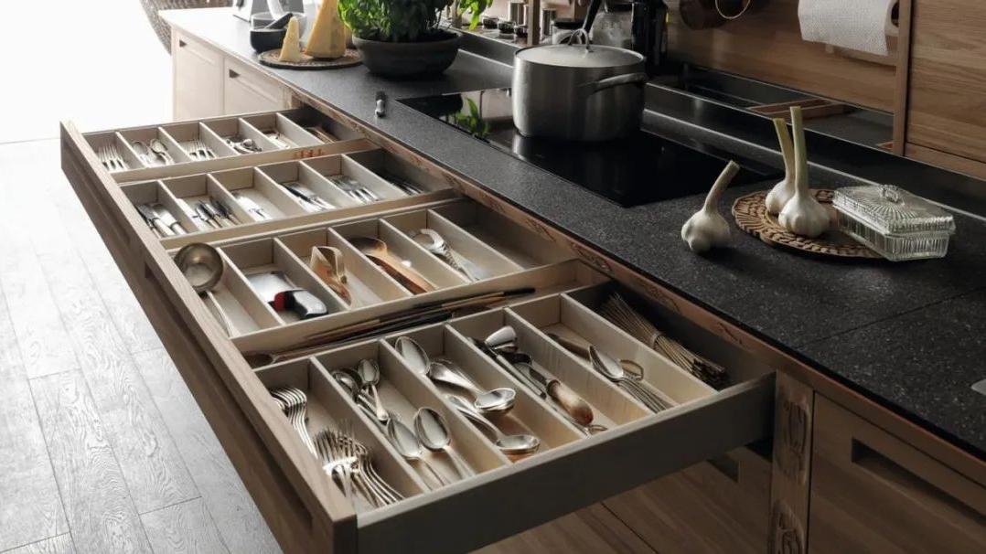 日本家庭一尘不染不是没道理，一个玄关就藏多个细节，下沉值得学！