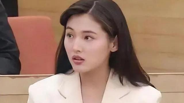 张延|演员张延，在剧组意外怀孕，女儿比她还漂亮