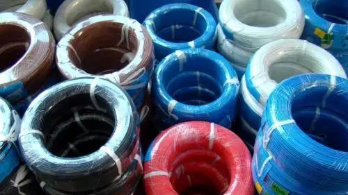 老电工提醒：电路施工时，别再花冤枉钱了！