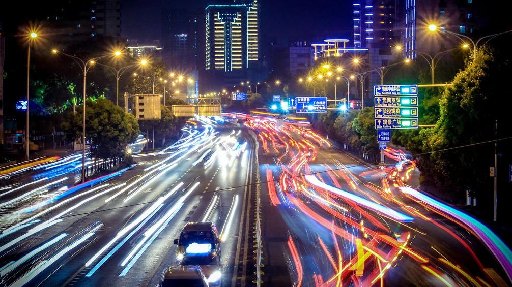 电子商务|摄影短视频爱好者必看｜三脚架、手机套装、补光灯使用体验