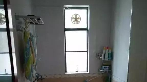 晒下我家145㎡的四房，装修花了15万，全屋的实木家具最亮眼！