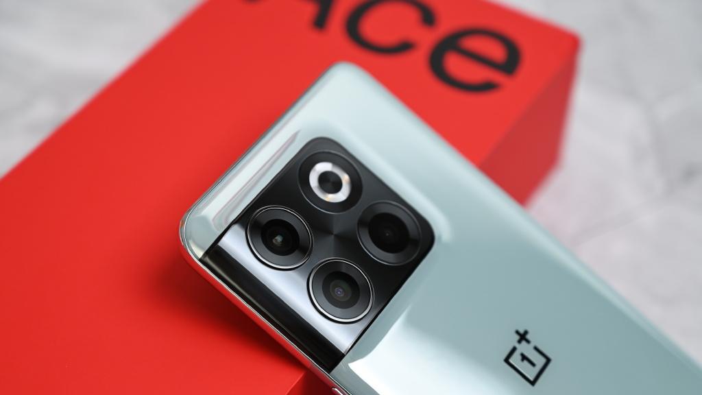 高通骁龙|大V评测，这款骁龙8+新机是真的稳了。他们说的稳不是从性能开始