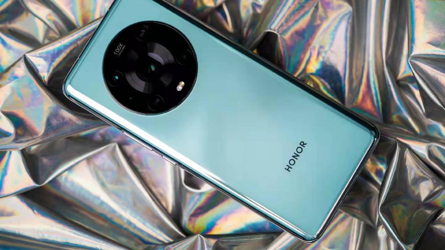 iphone13|又一个国产手机黑马降临，硬件全面领先iPhone13，价格还更亲民