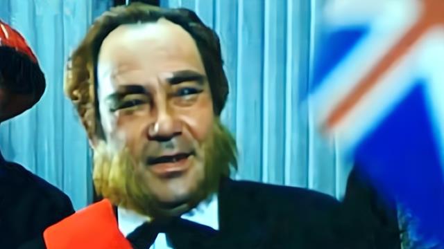 电影|记得《奇袭》中的敌上校吗？长相酷似外国人，演艺历程却鲜为人知