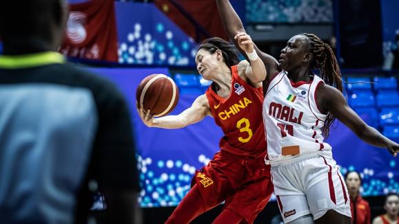 广东男篮|26+25+22！女篮赢球也靠广东三巨头 铁三角在就是稳！