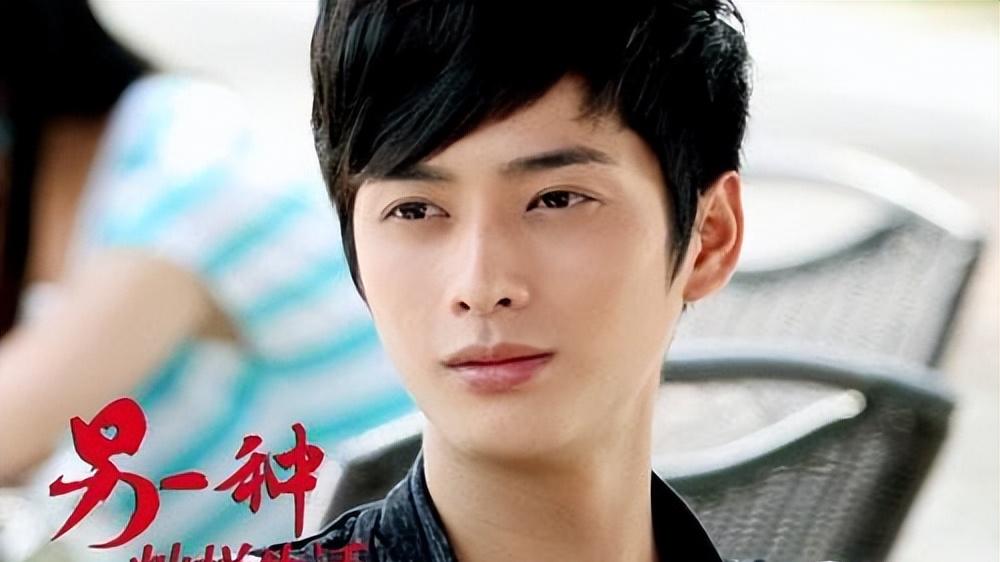 韩承羽|韩承羽在直播间夸成毅，结果好心办了“坏事”