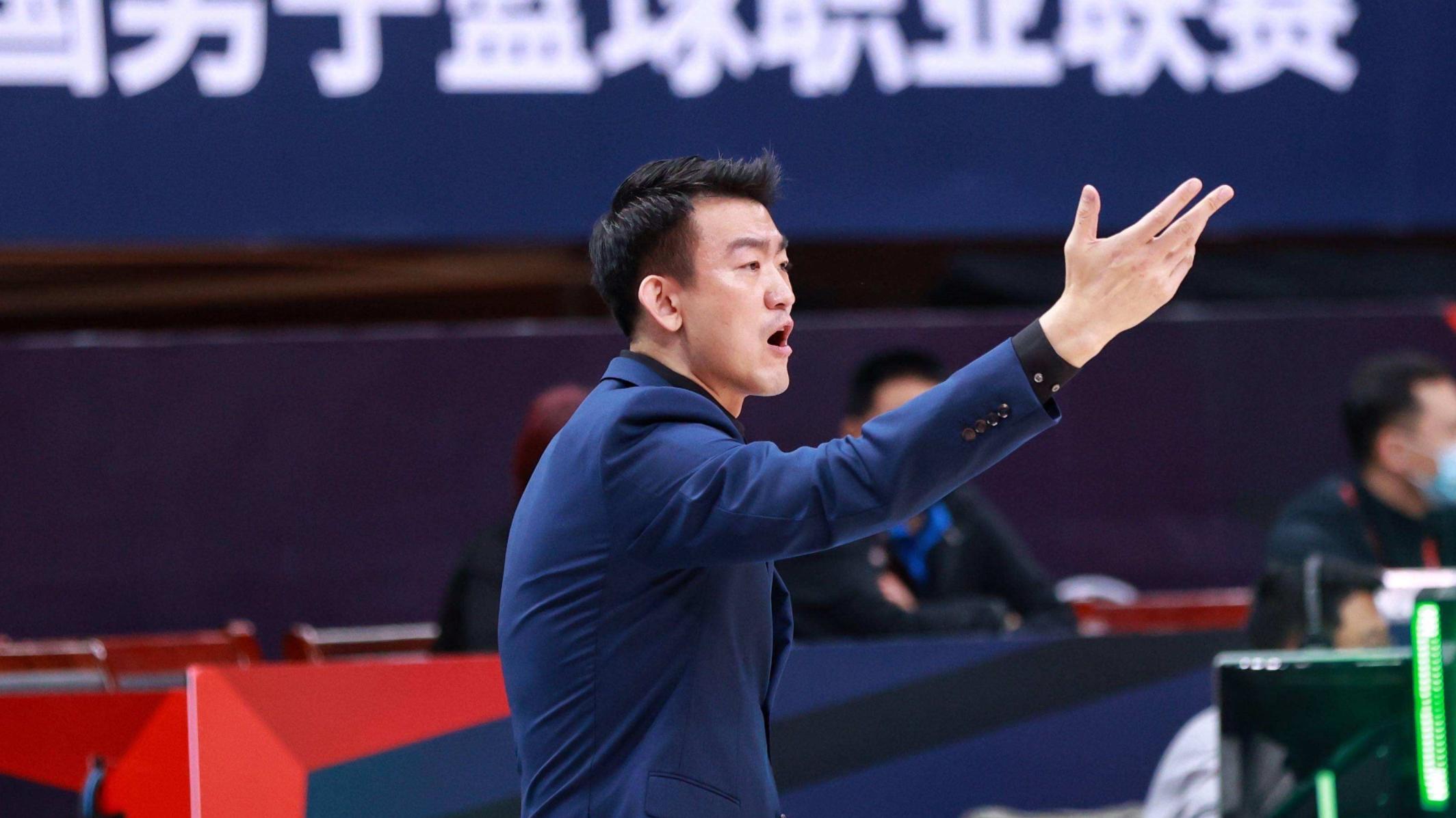 辽宁男篮|辽宁大外援开发新技能，广厦目标总决赛，人气难挡马布里下课