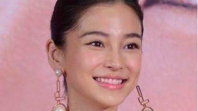 Angelababy|哪些明星“出糗”的瞬间，能承包你一年的笑点？