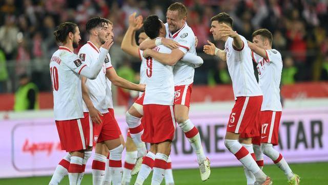 世界杯|2-0，终于赢了！他们终结48年苦等，直接晋级世界杯，疯狂庆祝