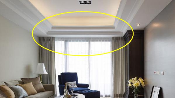 家里别再傻傻做吊顶了，贵又不实用！现在流行这样做，好看又省钱