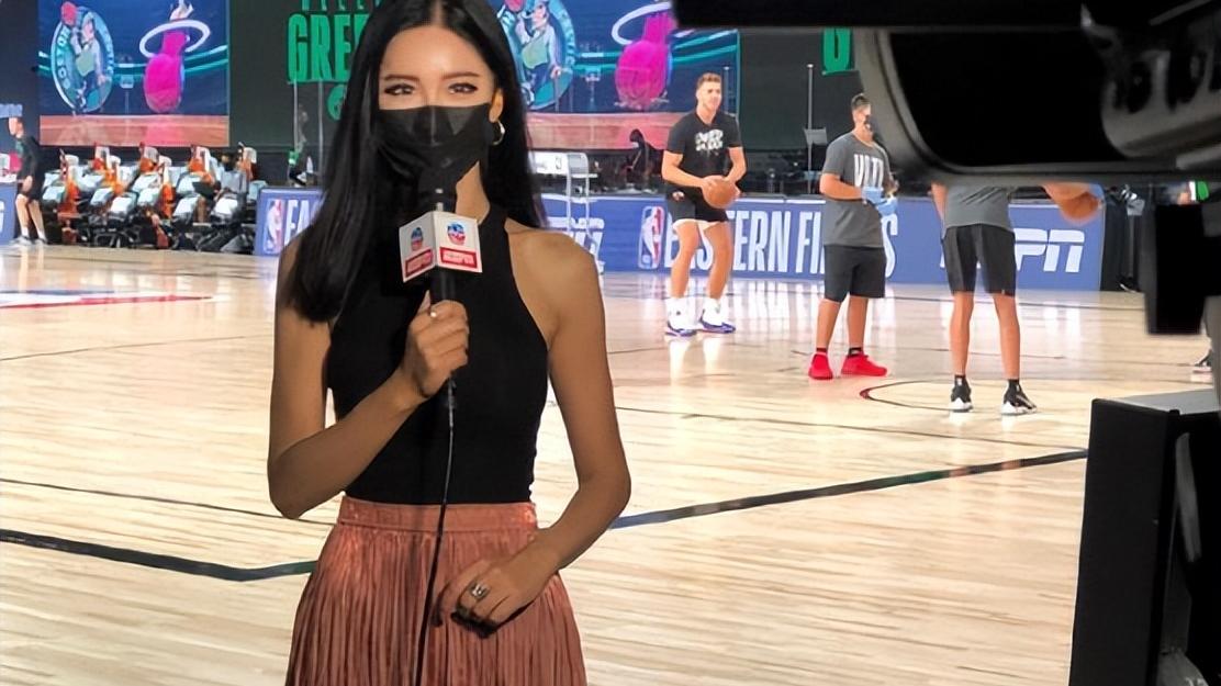周玲安|NBA最美主播晒泳装照，好身材显露无余，男球迷：没给彩礼看了80%