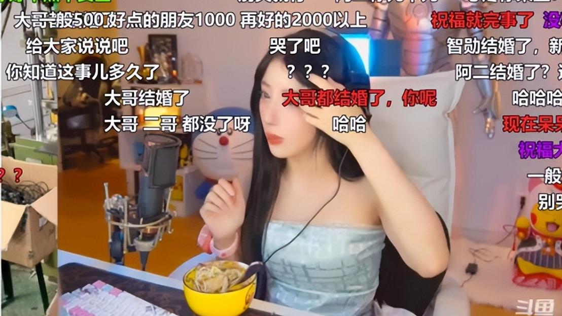 周淑怡|坐王思聪豪车？怀孕？生子？斗鱼「周淑怡」、「呆妹」回应传言