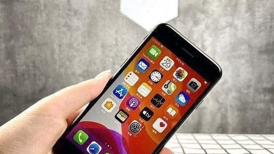 iPhone SE3上市在即，积极备货！苹果或搅动中端市场！