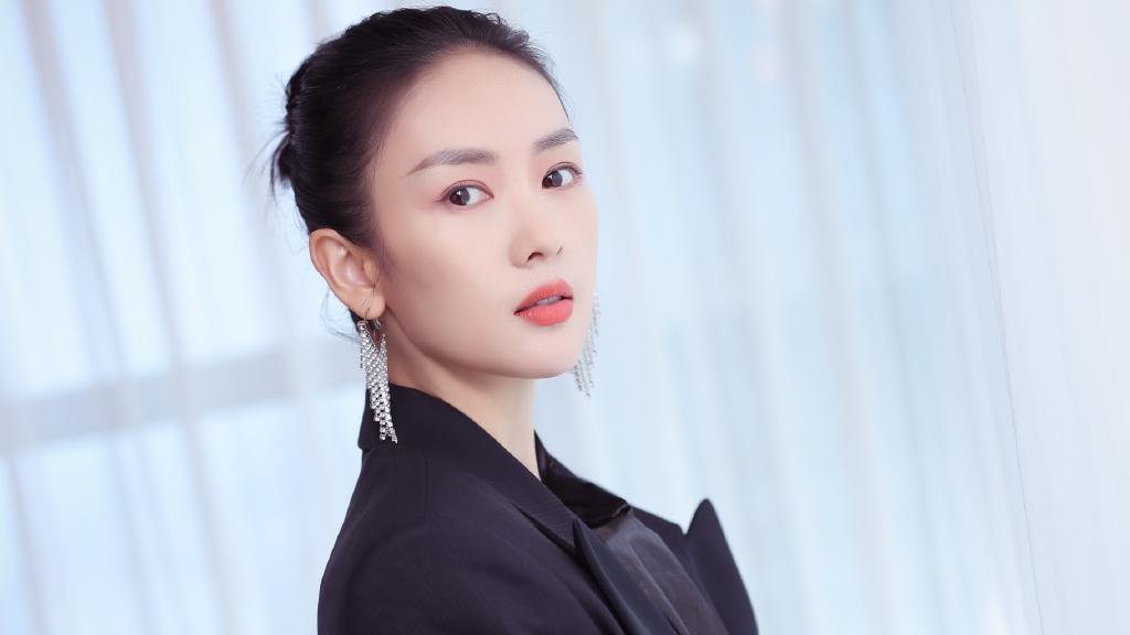 童瑶 童瑶的通勤妆容真是干练又气质！6点技巧！10分钟简单快速上手。