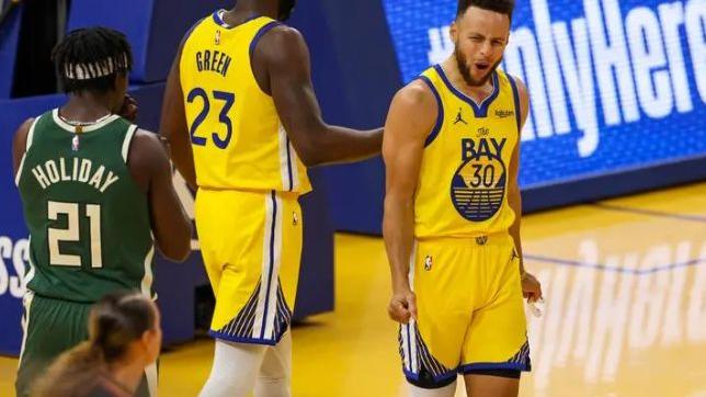 勇士队|NBA：勇士vs雄鹿，强强交手，勇士能否连胜？