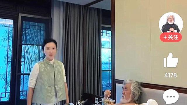 导演张纪中阳了，自曝症状很严重，妻子“幸灾乐祸”竟笑出鸭叫声