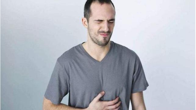 肝脏|藏在身边“伤肝”的3样食物，很多人没发现，医生见了不会吃