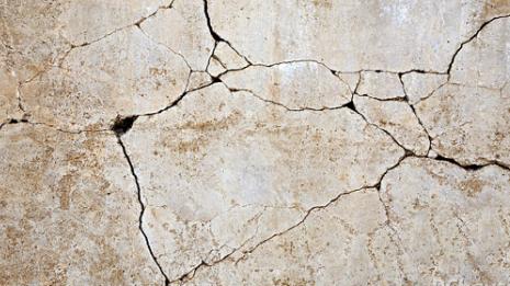 悍马加固材料：墙体裂缝该如何快速修复?