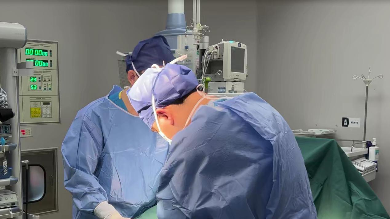 补钙|老年人适合做静脉曲张手术吗？该选择什么样的手术方式比较好？