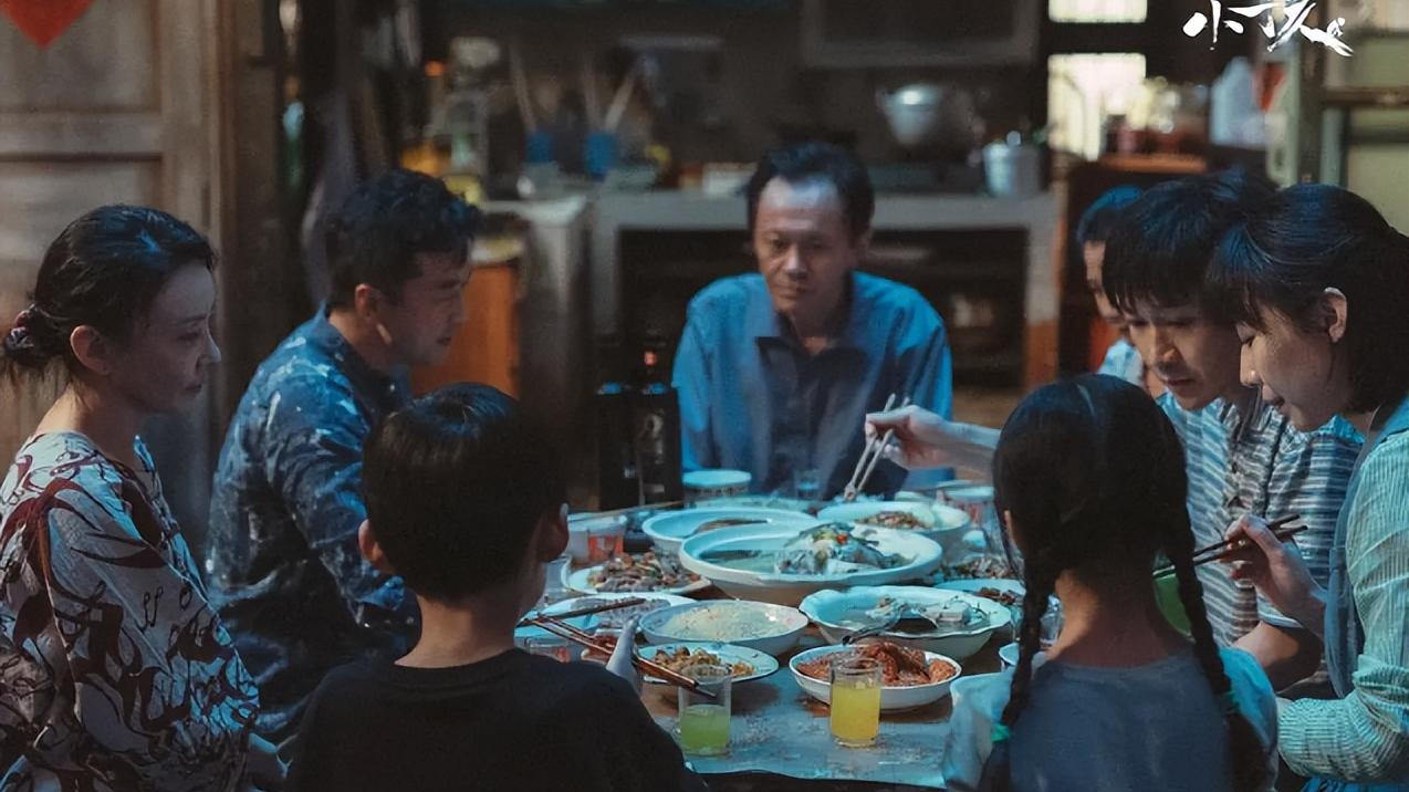 肖战|黄米依在《亲爱的小孩》中圈粉，与大16岁的秦昊，演同龄人没代沟