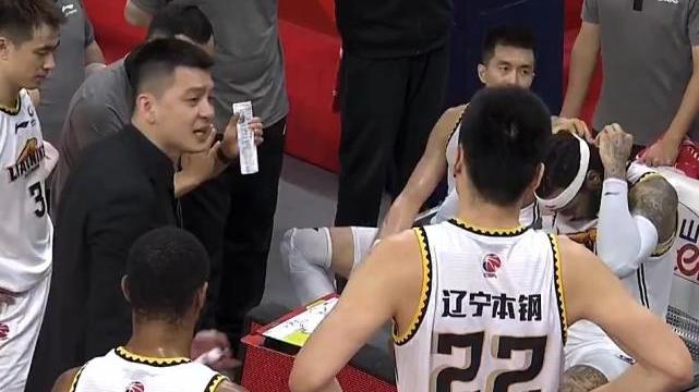 广东男篮|辽宁单节击溃广东！莫兰德装得太狠，付豪表现炸裂，杨鸣乐开花