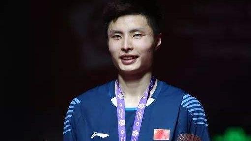 石宇奇|谌龙休战，日渐式微的国羽男单能否迎来石宇奇的回归？
