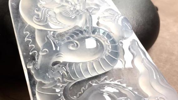 楠木|不了解翡翠原石别想购买，了解了这些知识，再下手也不晚