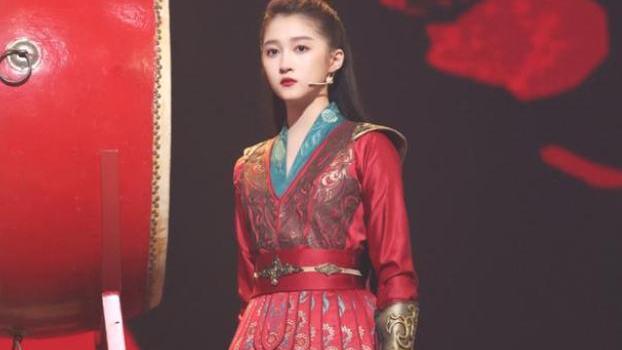 王牌对王牌|《王牌对王牌》回忆武侠经典，沙溢李庚希同框，张若昀成柿子汤