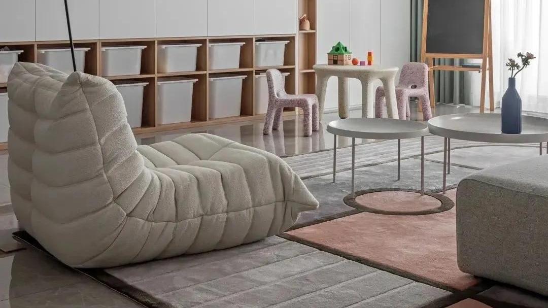 不要沙发和茶几，“去客厅化”真的好吗？前期很爽，后期很崩溃！