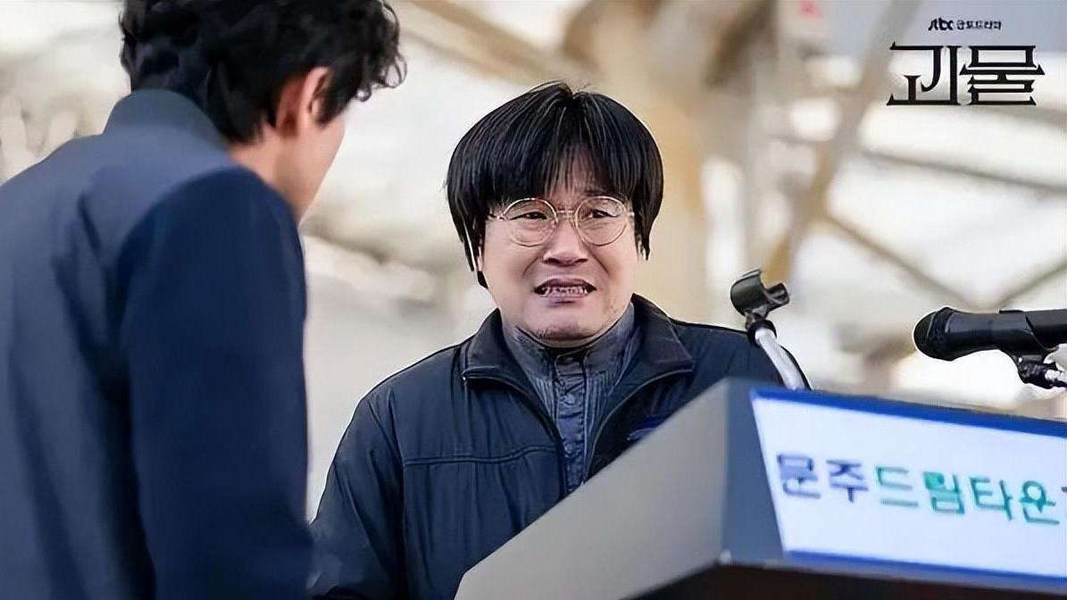 怪物|19禁《怪物》女尸遭砍贪腐触目惊心！全程黑暗太刺激