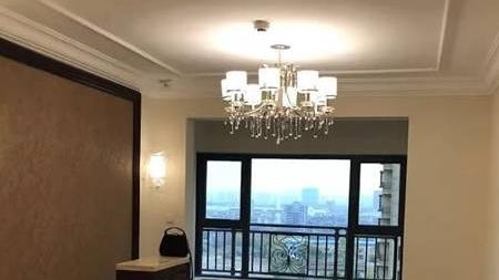 新房买了精装房，想着拎包入住，省事方便，结果被亲戚骂了个半死