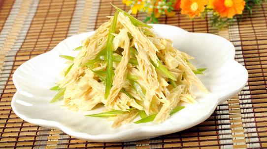 长裙 减肥必备的家常菜分享（4腐竹拌香芹）