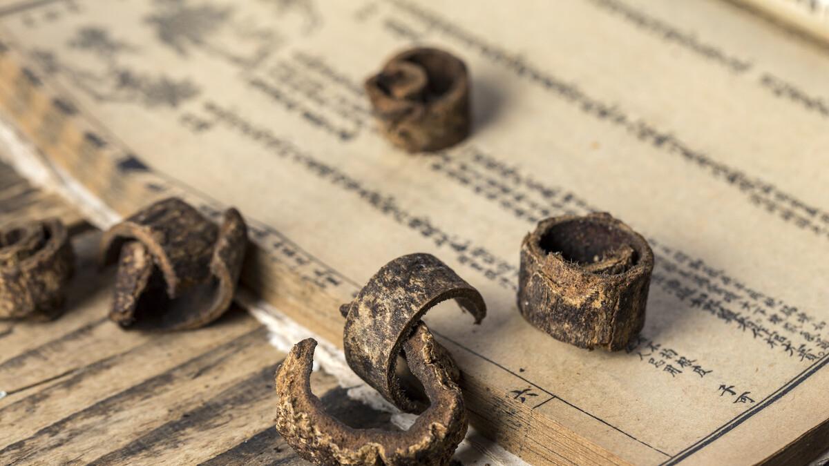 脾胃|裙边舌，白腻苔，多见是湿滞脾胃，教你一方，化掉湿气，建议收藏