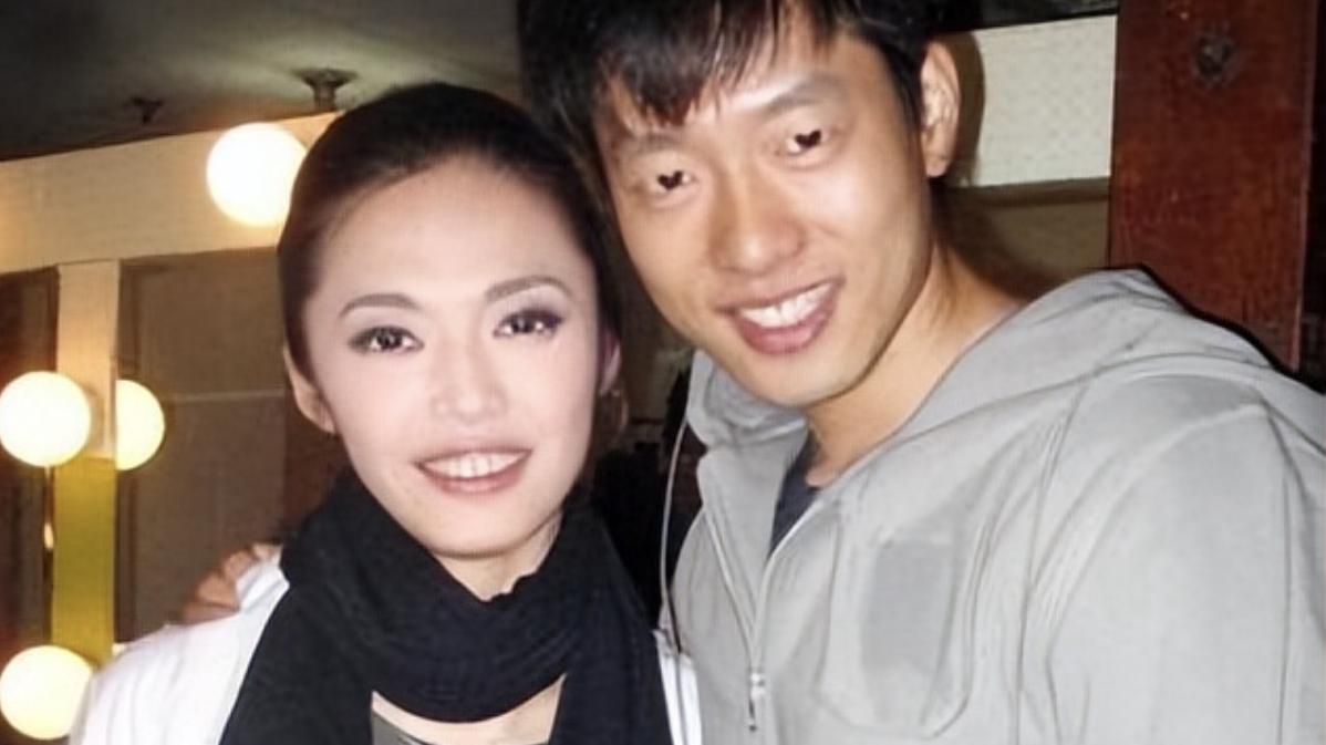 姚晨|姚晨：曾与凌潇肃争辩“谁先出轨”，离婚11年，她早已放下纠缠