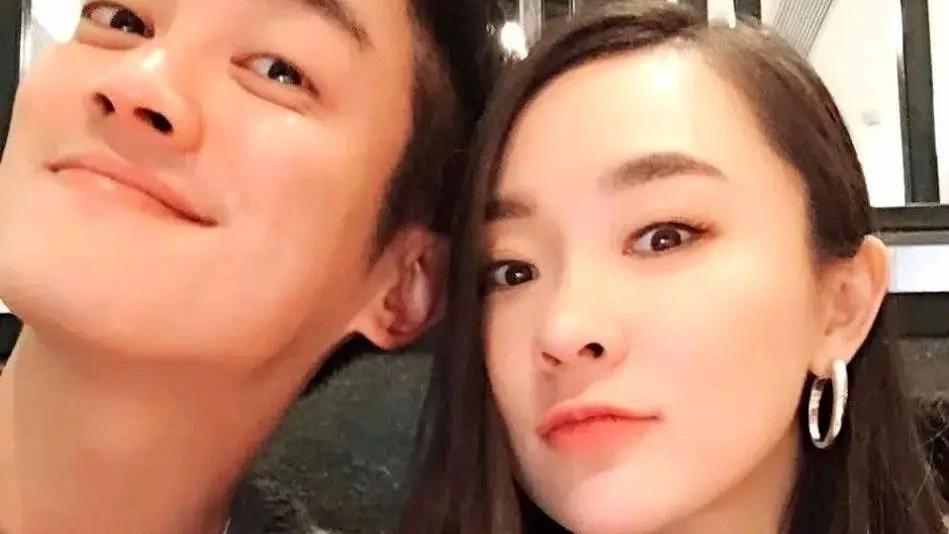 杜江|杜江被曝勾搭网红，“宠妻人设”崩塌，出轨多年还在演恩爱夫妻？