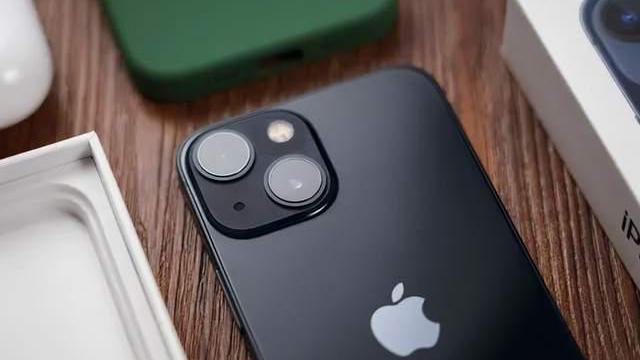 苹果|限时降价600元！苹果 iphone 13 mini真的值得入手吗？