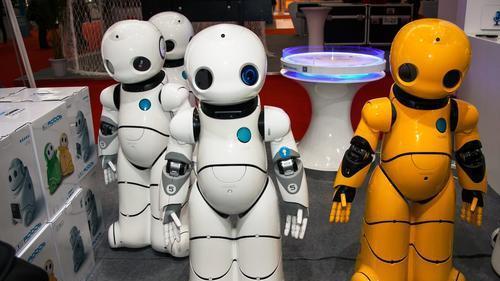 机器人|男性机器人上市遭疯抢！女性体验满意度达98%，原因与这3点有关