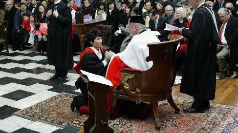 谷爱凌|同样18岁！谷爱凌边拿冠军边考名校，中国国少队长边留洋边当海王