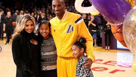 蔡明|瓦妮莎带女儿出游心情大好，三姐妹神似爸爸科比，家中迎来新成员