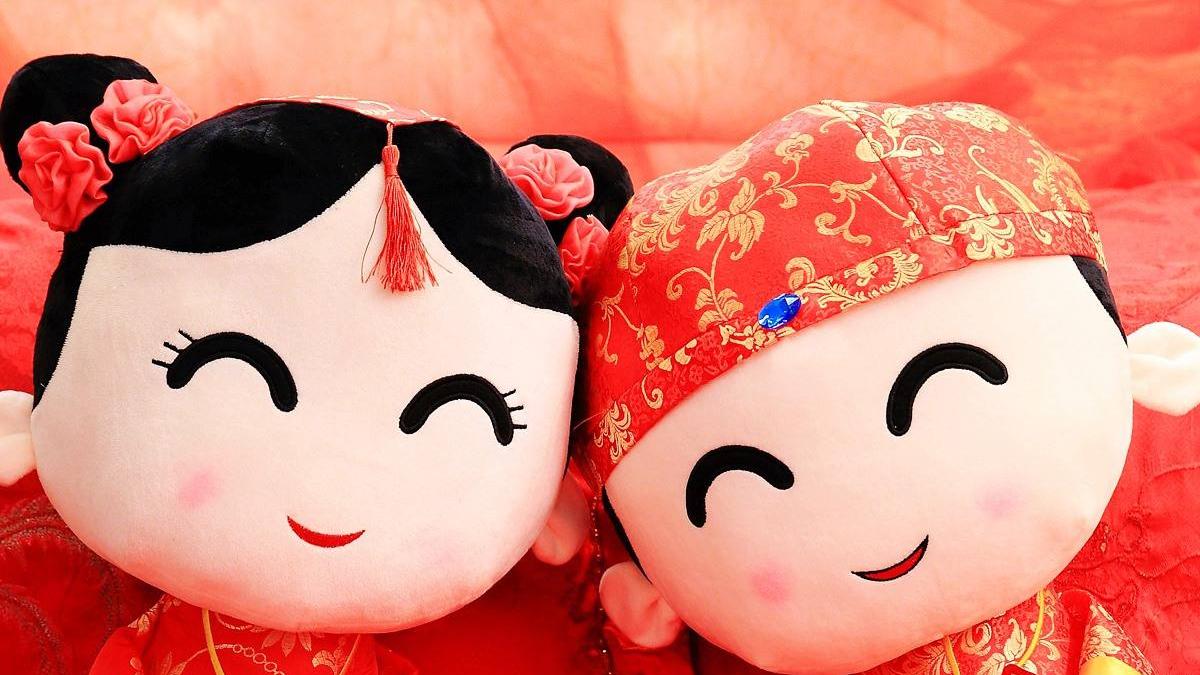 雕刻|有一种玉石的存在形式，叫做成双成对，让玉石的美可以加倍地放大