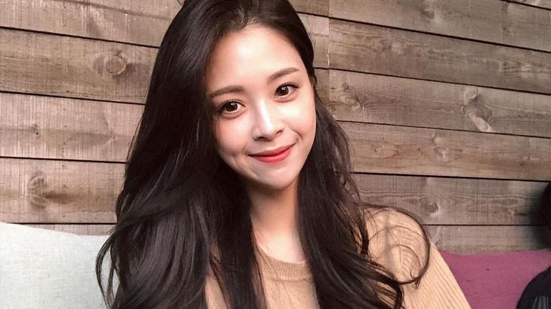 刘海 50岁后不想被人叫“大妈”，记得远离这4种发型，拉低气质还显老