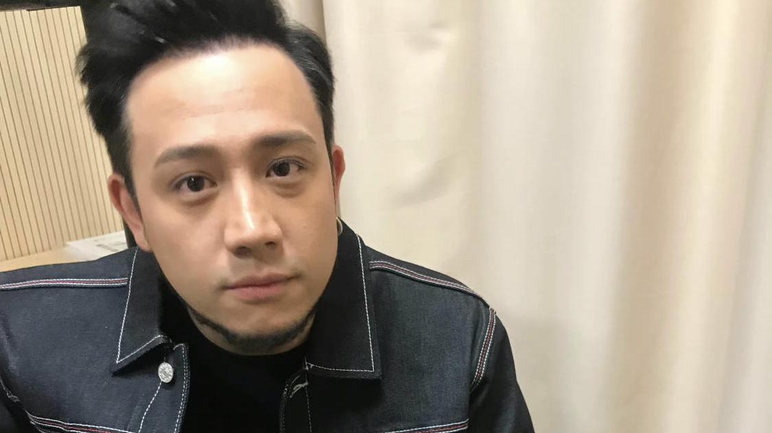 张致恒|香港知名男星太太诞下三胎，只见一秒就要分开，因早产需要插喉