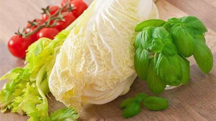 蔬菜|4种蔬菜已被列入“致癌名单”，吃多了会致癌？这4种才真的要少吃