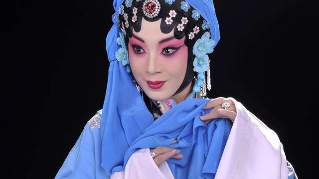 央视|京剧界的几大悬案：马连良大师去伪满洲国演出，荀令莱和姜亦珊离开