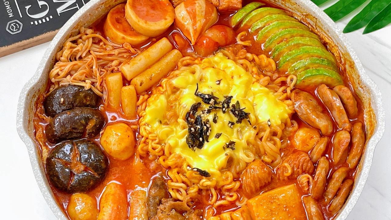 桂鱼|教你3种韩式部队火锅的做法，食欲满满，麻辣爽口太满足了
