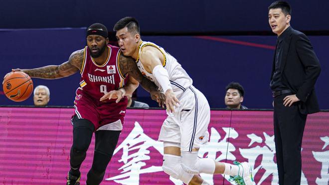 杨鸣|CCTV5直播！辽篮剑指2-0晋级4强，杨鸣留了1手，12人大名单或微调