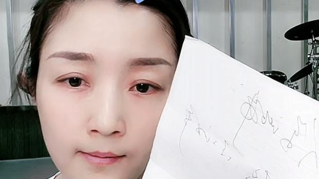 祁隆|43岁知名歌手被曝出轨！遭小7岁妻子控诉家暴，本尊深夜发文回应